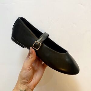 NWT Black PU Mary Jane Flats